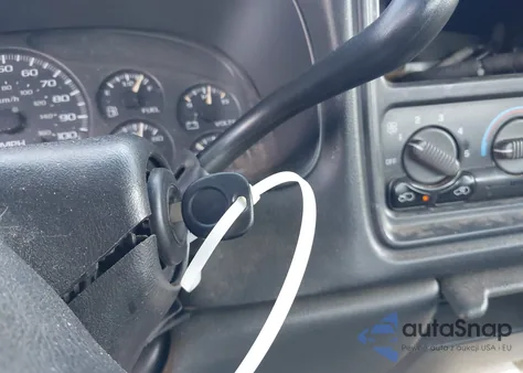 2002 Chevrolet Silverado 1500 from USA, damaged, VIN 2GCEC19W321421602